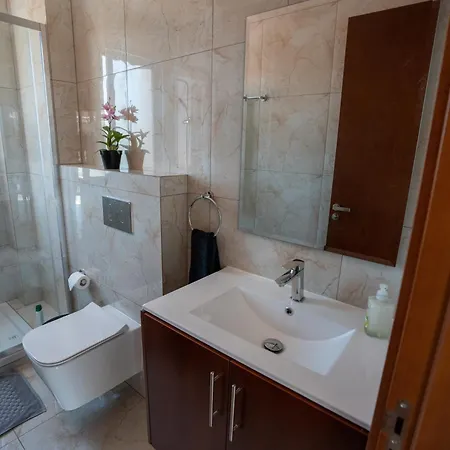 Апартаменты Arma Cielo Iii, 2-bed Cosy Flat