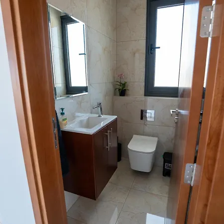 Arma Cielo Iii, 2-bed Cosy Flat Daire Pafos